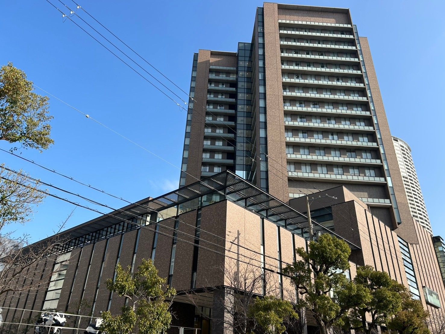 大型医療施設 外壁調査 可視光画像（全景）